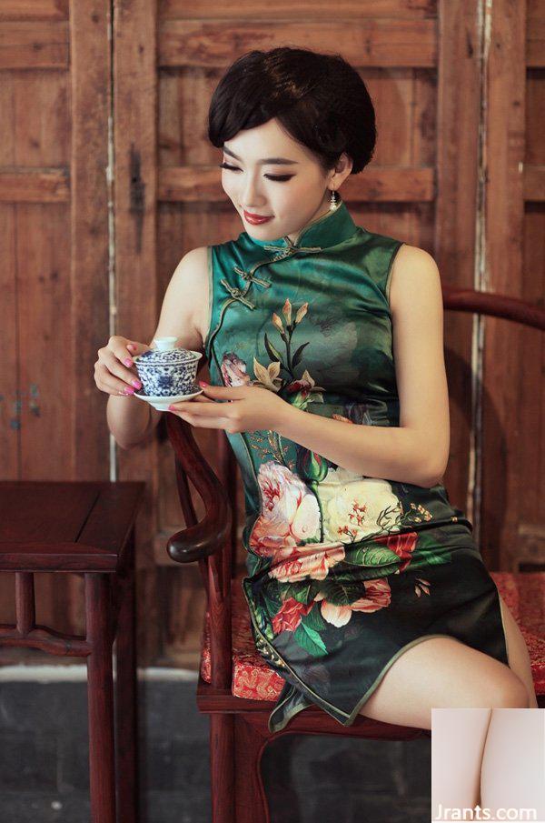 Tranh sơn dầu vẻ đẹp sườn xám quyến rũ (8P) - Ảnh 4