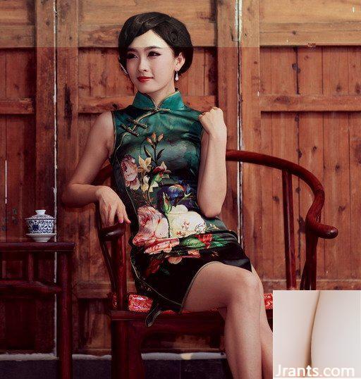 Tranh sơn dầu vẻ đẹp sườn xám quyến rũ (8P) - Ảnh 8