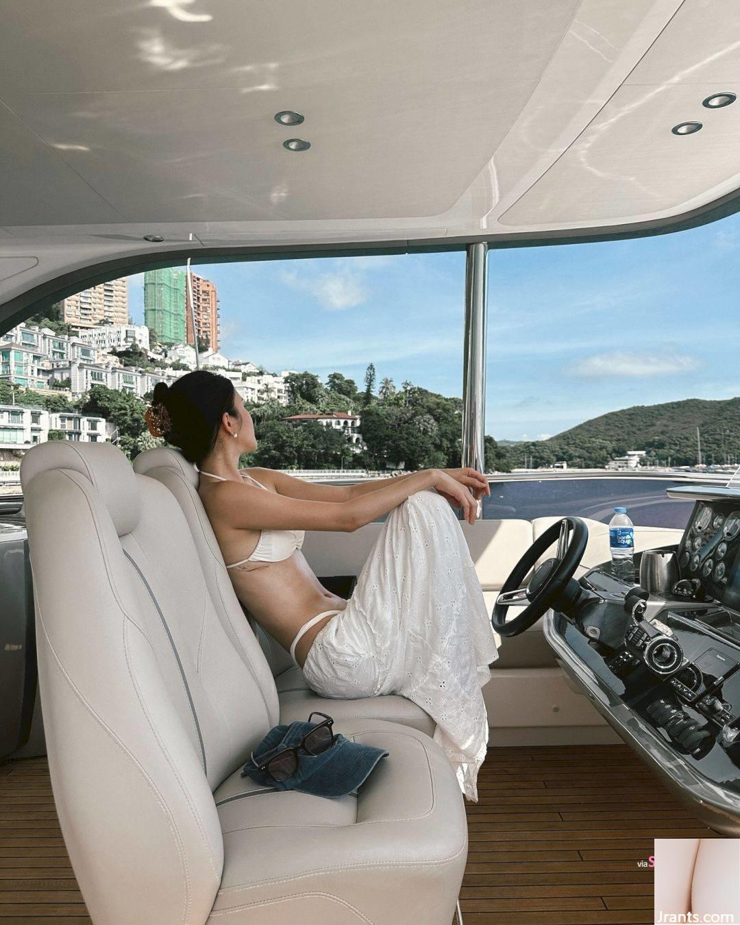 Kristy, một cô gái xinh đẹp đến từ Đài Loan, có khuôn mặt thanh tú, khí chất ngọt ngào như một ngôi sao và đường cong cơ thể cao ráo, gợi cảm. - Ảnh 7