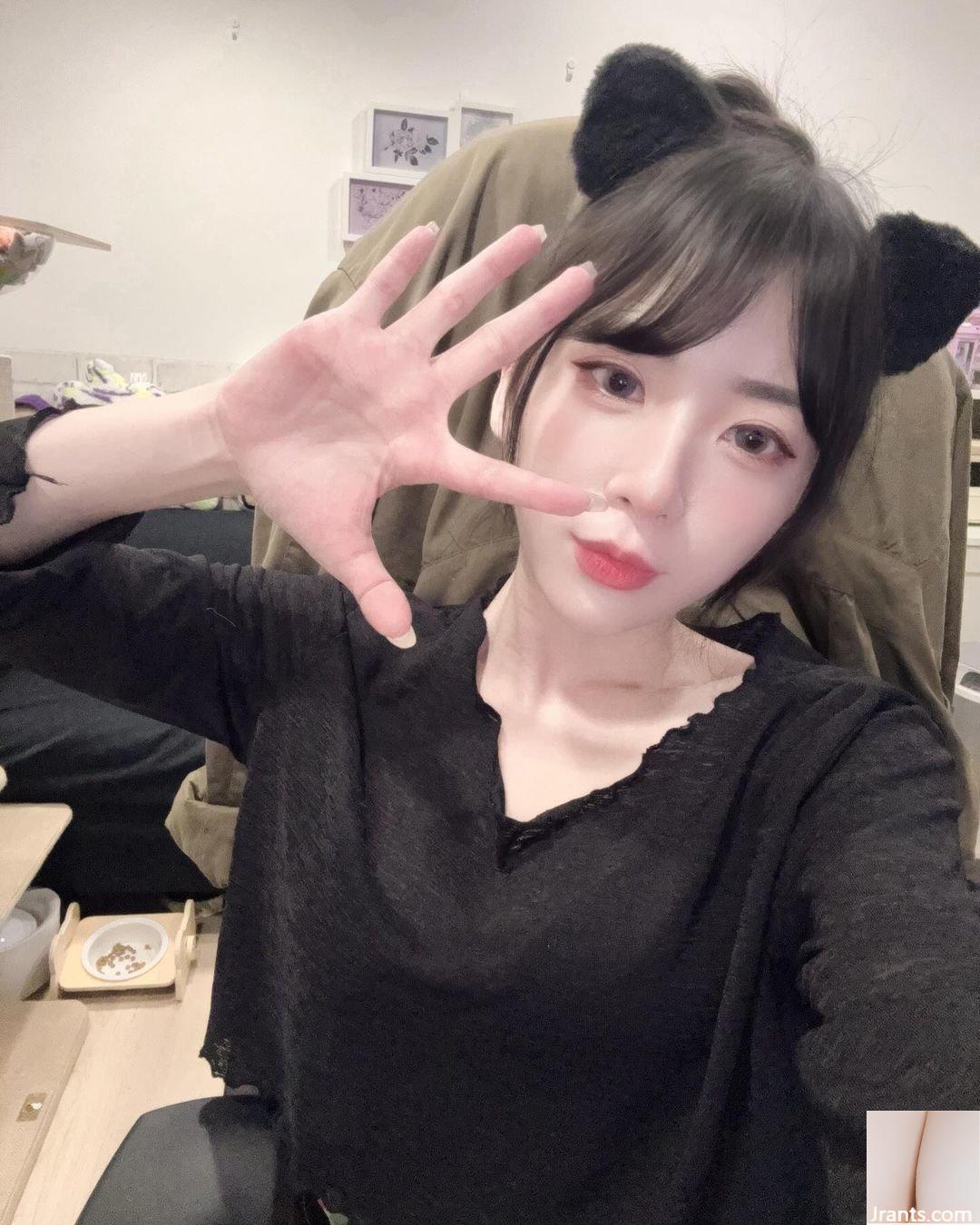 (Mi Qin) Bộ ngực kiêu hãnh khiến người ta muốn bay qua. Hình dáng đáng kinh ngạc – Liu (10P) - Ảnh 4