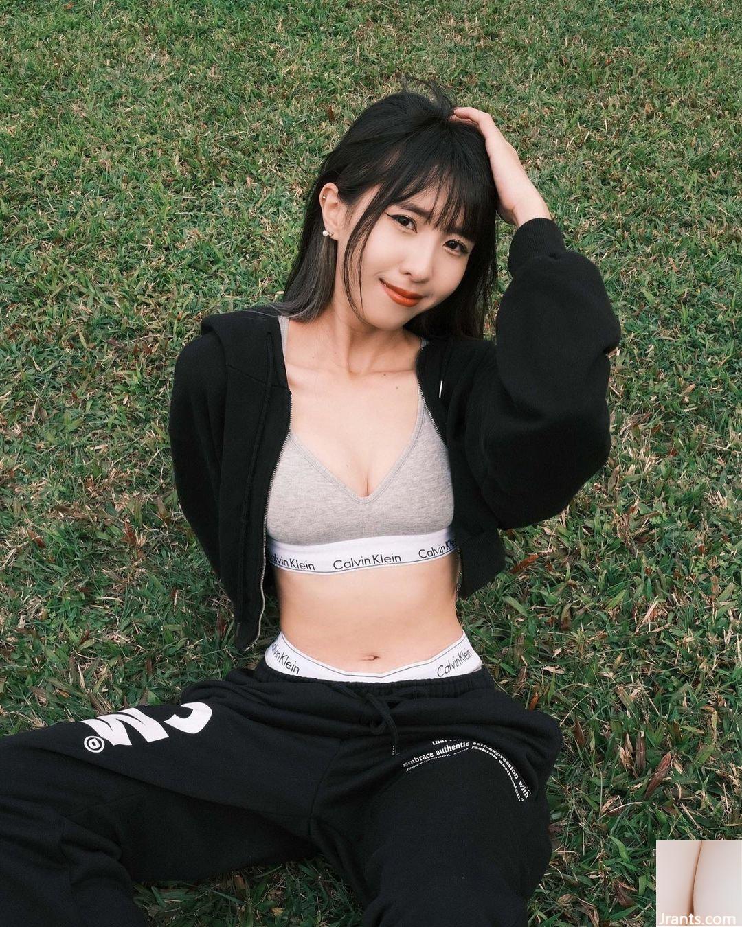 Nụ cười trắng trẻo, dịu dàng và quyến rũ của “Chen Yiting” sẽ chiếm được cảm tình của bạn (10P) - Ảnh 10