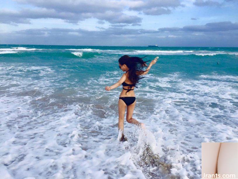 Cô gái xinh đẹp nhất với bộ ngực đẹp sống ở New York ~ Carina Lee ~ đã tham dự đám cưới và thay một bộ đồ cắt ngắn nhỏ gọn. Cô ấy quý phái, thanh lịch và có dáng người chuẩn (87P) - Ảnh 47