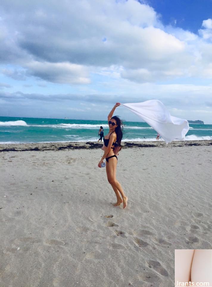 Cô gái xinh đẹp nhất với bộ ngực đẹp sống ở New York ~ Carina Lee ~ đã tham dự đám cưới và thay một bộ đồ cắt ngắn nhỏ gọn. Cô ấy quý phái, thanh lịch và có dáng người chuẩn (87P) - Ảnh 51