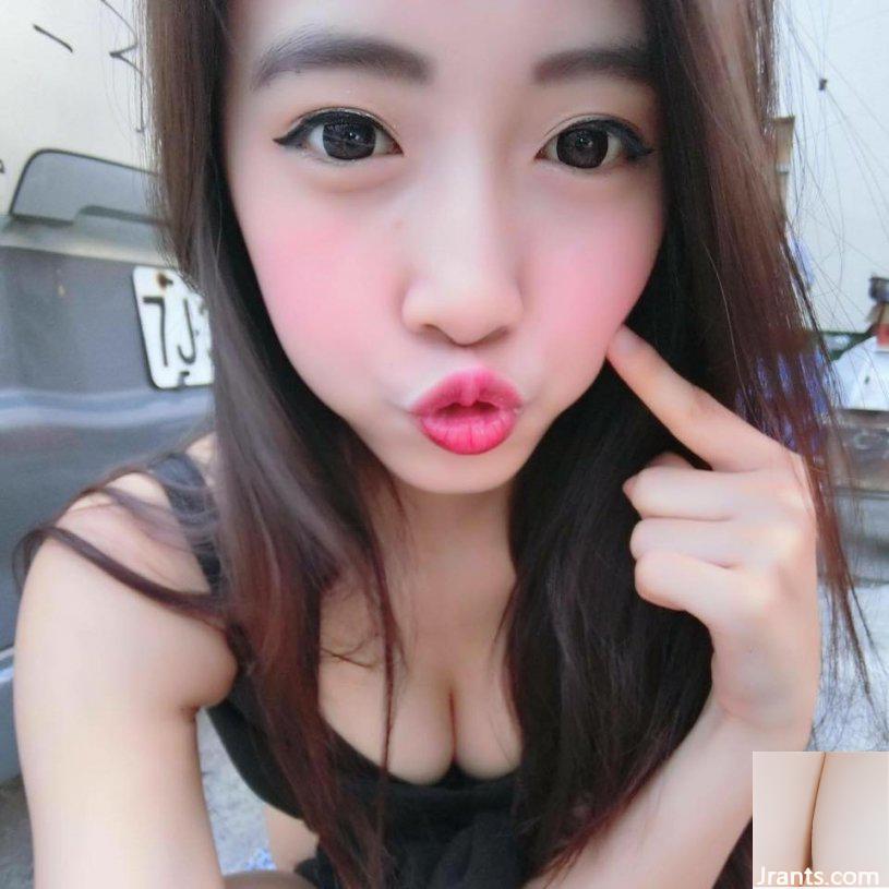 Khí chất ngọt ngào Madou ~ Huahuaer (Huamilu) ~ khoe rãnh sâu gợi cảm trước xe khiến ai cũng phải bơm máu (43P)