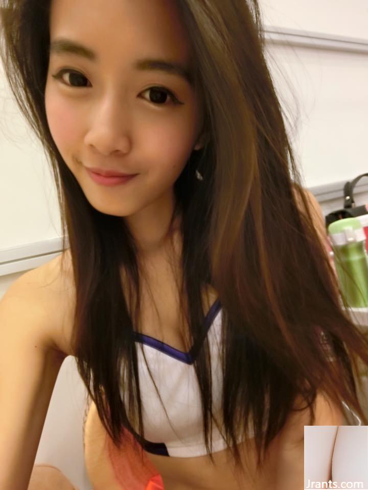 Khí chất ngọt ngào Madou ~ Huahuaer (Huamilu) ~ khoe rãnh sâu gợi cảm trước xe khiến ai cũng phải bơm máu (43P) - Ảnh 26