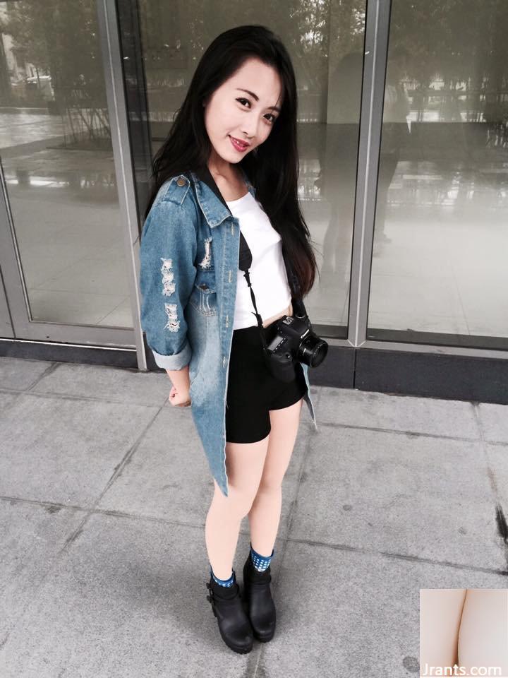 Khí chất ngọt ngào Madou ~ Huahuaer (Huamilu) ~ khoe rãnh sâu gợi cảm trước xe khiến ai cũng phải bơm máu (43P) - Ảnh 32