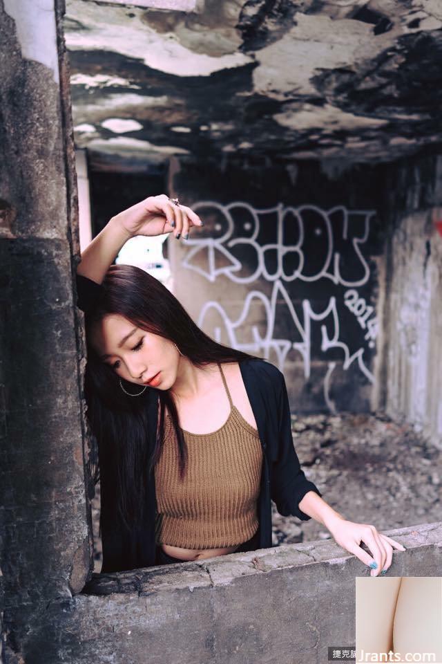 Yexi Zhengmei ~ Lv Yanxin ~ Ximen Ruins Chụp ảnh ngoài trời với dáng người gợi cảm và đẹp (34P) - Ảnh 32