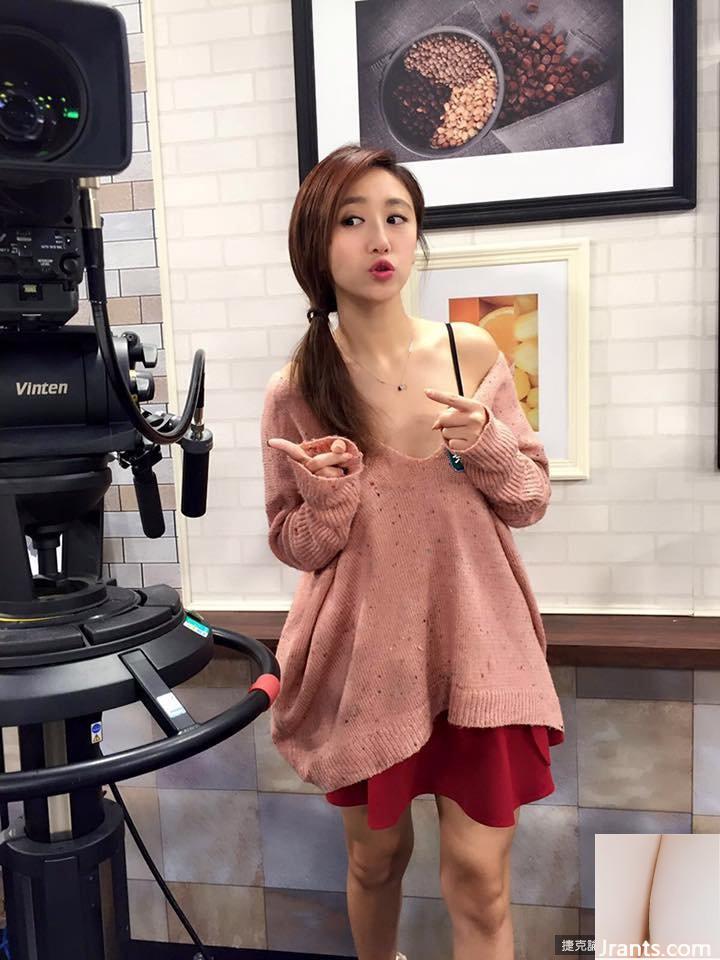 Madou ngọt ngào cúp F ~ Cai Xiaojie (Cai Yunjie) ~ Bộ ảnh hở hang mặc bikini được lan truyền với “đậu hồng” lộ trên ngực (45P - Ảnh 25