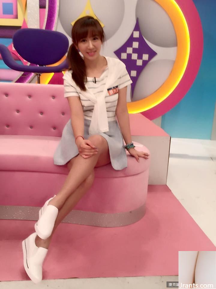 Madou ngọt ngào cúp F ~ Cai Xiaojie (Cai Yunjie) ~ Bộ ảnh hở hang mặc bikini được lan truyền với “đậu hồng” lộ trên ngực (45P - Ảnh 34