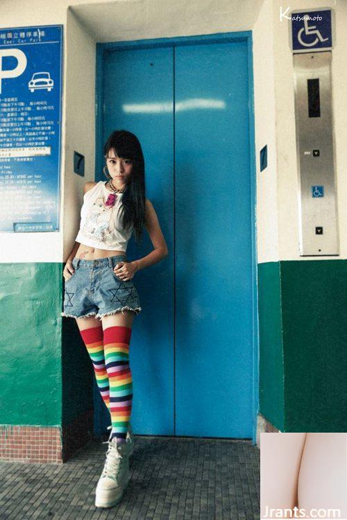 Lớp yoga bikini trong khu rừng tươi tốt, cô nàng ngư dân nhỏ gợi cảm Cinderellax Gao Zini (25P) - Ảnh 24