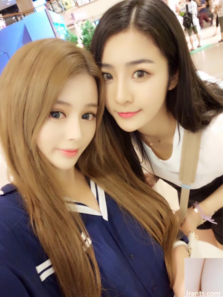 Hot girl Thâm Quyến với đôi mắt điện ~Verona Xie Zhewei ~ selfie với bộ ngực nhỏ và khe hở hơi lộ ra ngoài rất bắt mắt (35P) - Ảnh 13