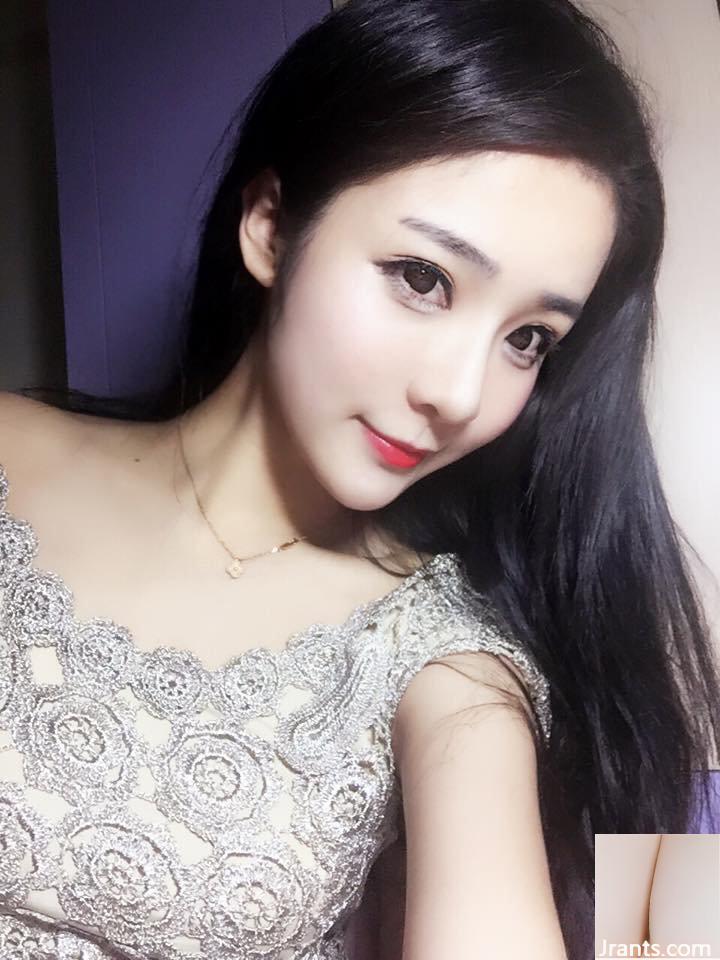 Hot girl Thâm Quyến với đôi mắt điện ~Verona Xie Zhewei ~ selfie với bộ ngực nhỏ và khe hở hơi lộ ra ngoài rất bắt mắt (35P) - Ảnh 15