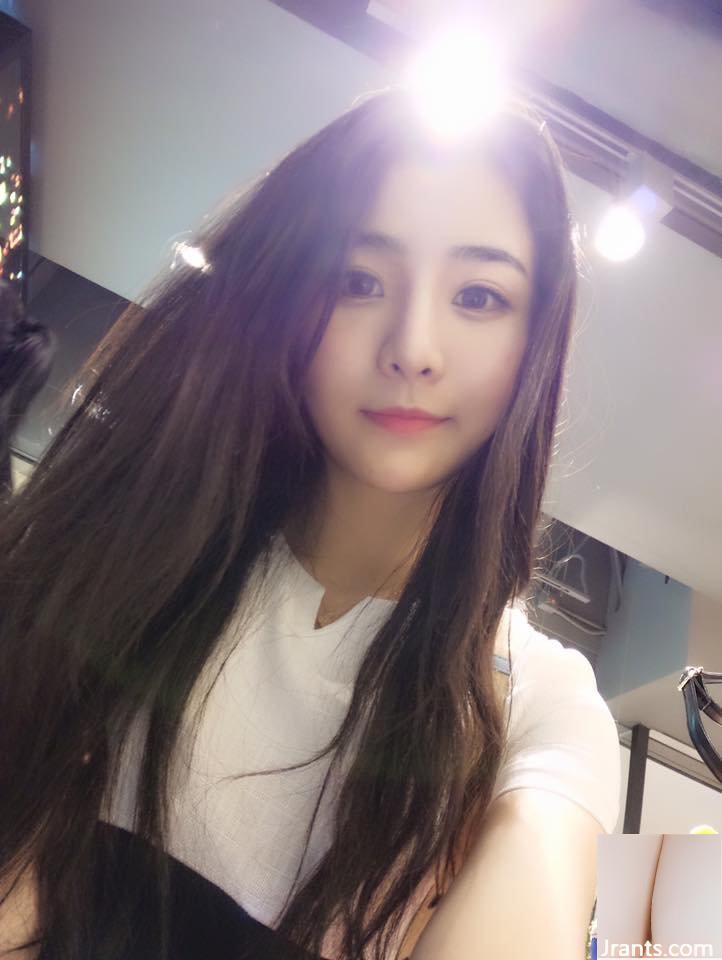 Hot girl Thâm Quyến với đôi mắt điện ~Verona Xie Zhewei ~ selfie với bộ ngực nhỏ và khe hở hơi lộ ra ngoài rất bắt mắt (35P) - Ảnh 18