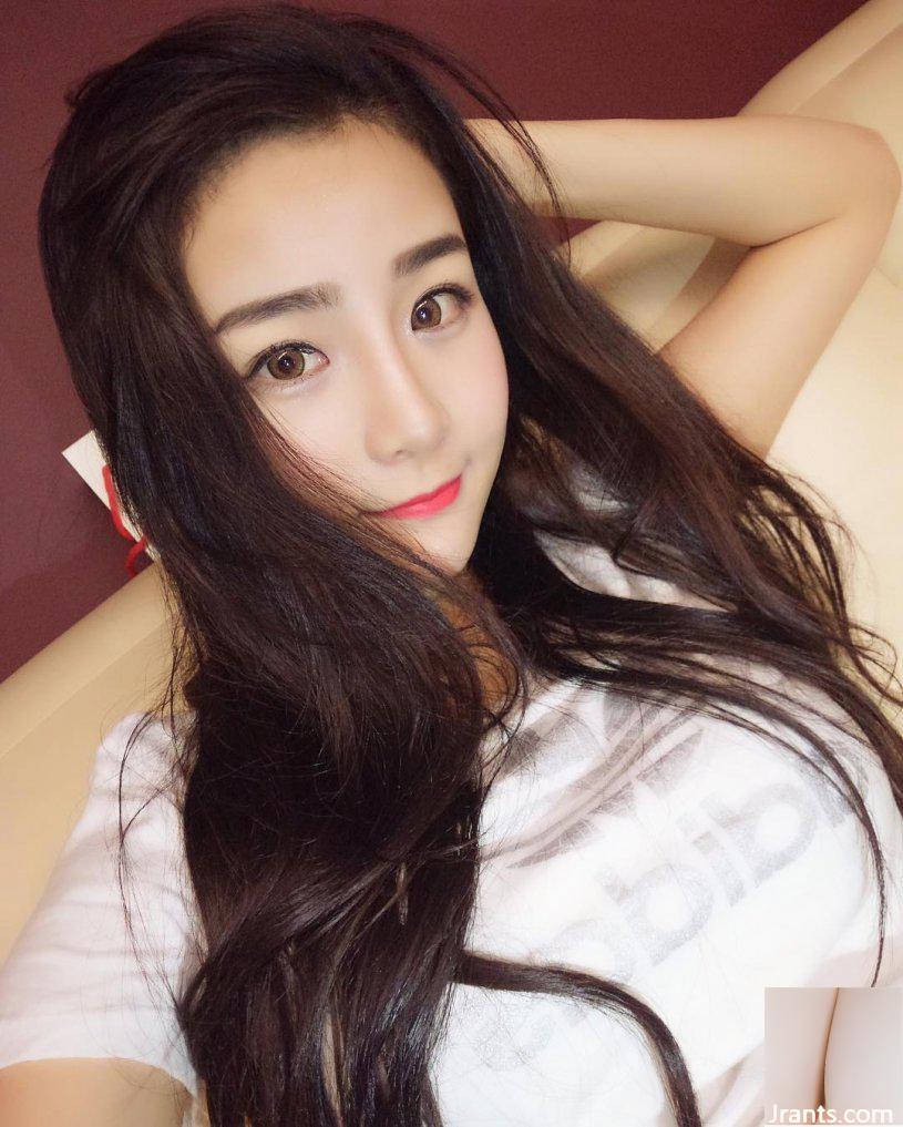 Hot girl Thâm Quyến với đôi mắt điện ~Verona Xie Zhewei ~ selfie với bộ ngực nhỏ và khe hở hơi lộ ra ngoài rất bắt mắt (35P) - Ảnh 4