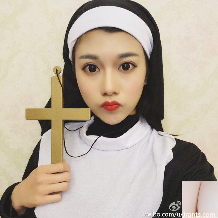 Hình ảnh sườn xám đầy đặn, 175 người mẫu triển lãm ô tô khác Panado Ya (24P) - Ảnh 23