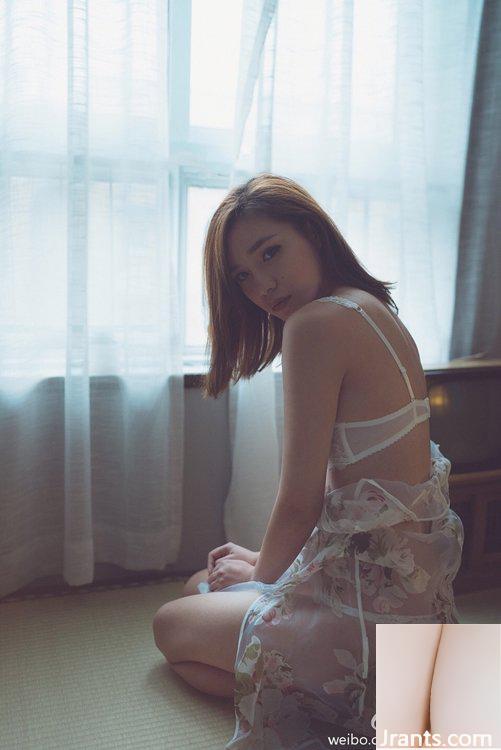 Không chỉ có vẻ ngoài ngọt ngào mà cô nàng còn có vòng 1 đáng ghen tị, nữ thư ký Ami He Huân (16P) - Ảnh 3