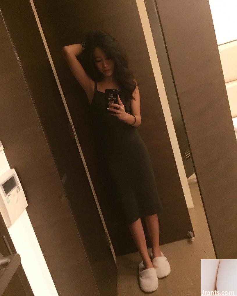 Cô gái ngọt ngào trong nắng với đôi chân thẳng đẹp ~ Tiffany Chu ~ dáng chuẩn trong bộ bikini + vòng eo rắn nước lộn ngược (41P) - Ảnh 4