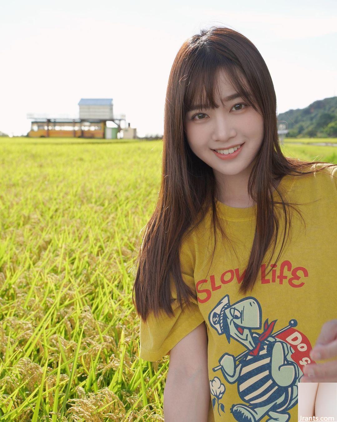 Mỹ nhân học đường nổi tiếng “Rong Xin Fiona” sở hữu gương mặt điển trai khiến người ta mê mẩn (10P) - Ảnh 2