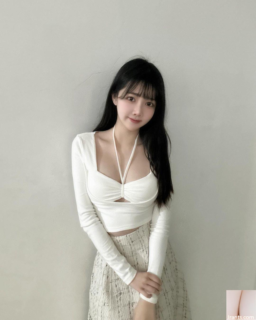 Cô gái xinh đẹp mắt to “Chenchen Angelia” có khuôn mặt siêu dương khiến cô trông như tiên nữ giáng trần (10P) - Ảnh 4