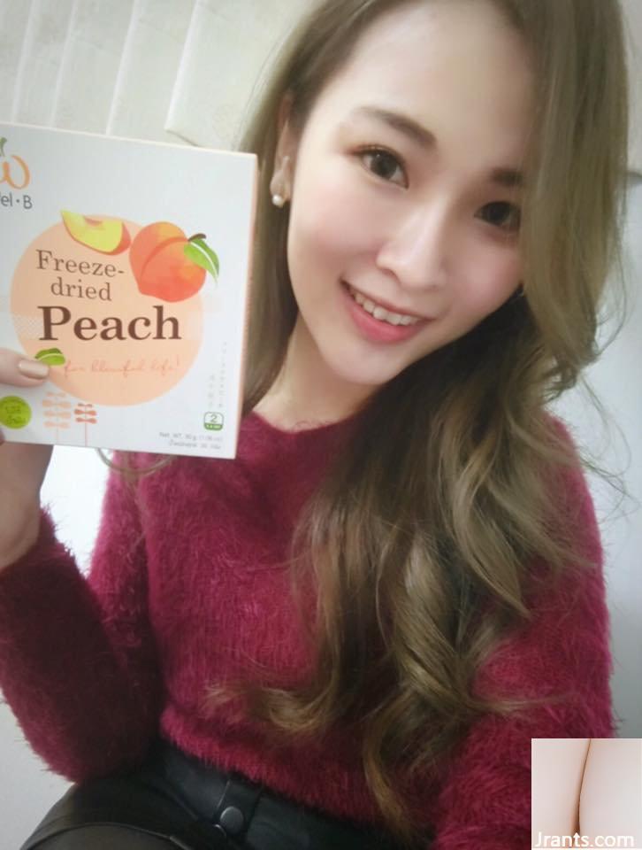 Y tá xinh đẹp ~ Feifei ~ khoe vòng eo gợi cảm trong chiếc quần jean siêu ngắn - Ảnh 21