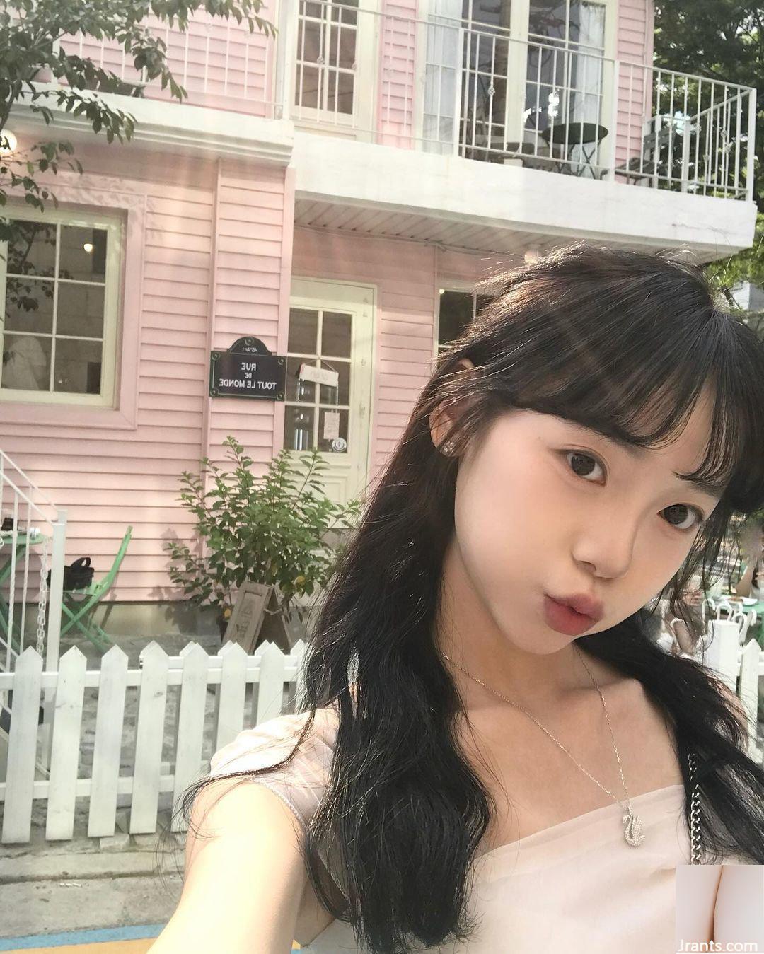 Bộ ảnh xinh đẹp của “Thái Hiên” khiến dân tình nhìn nhau mà có cảm giác như đang yêu (10P) - Ảnh 3