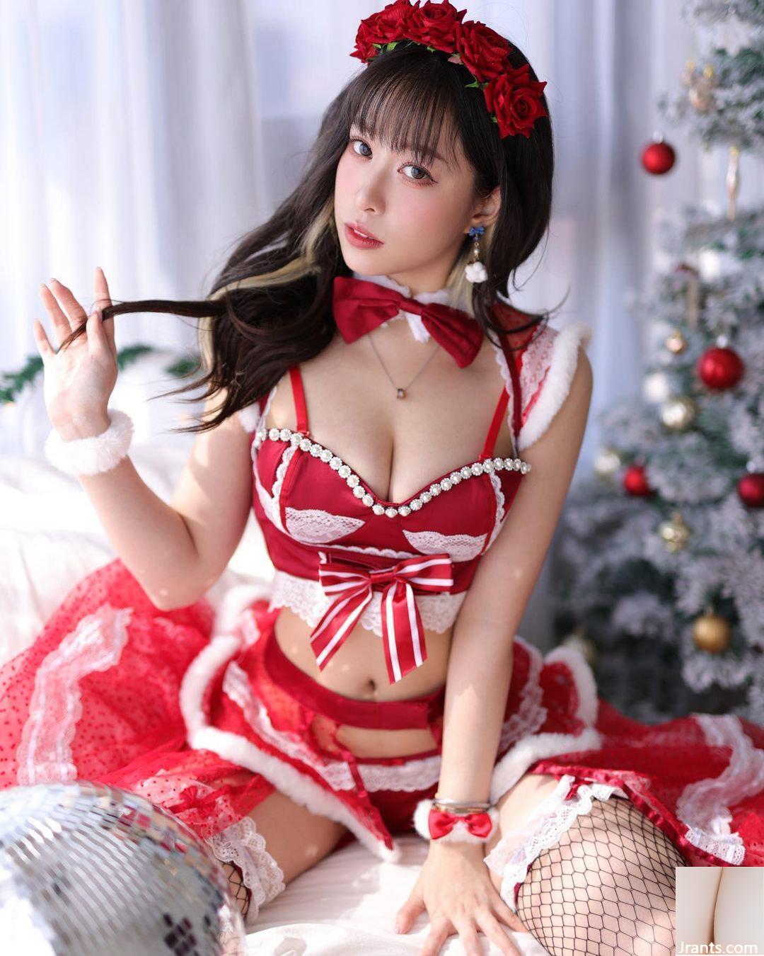 Hot girl “Dada” không ngần ngại khoe vóc dáng ma quái và độ nóng bỏng (10P) - Ảnh 6