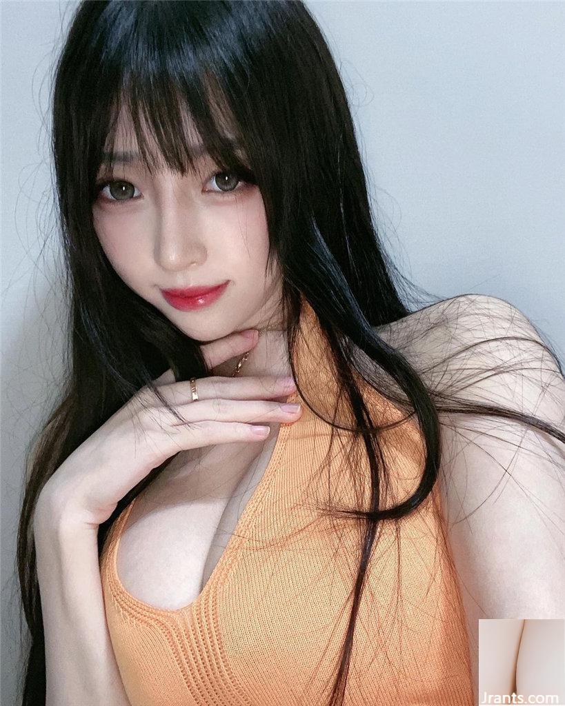 Bộ váy gợi cảm và vẻ ngoài xinh đẹp của YOYO càng tuyệt vời hơn …! Bộ ngực kiêu hãnh quá quyến rũ (15P)