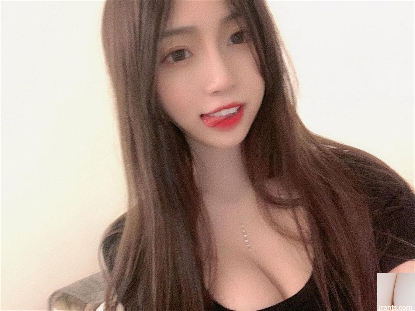 Bộ váy gợi cảm và vẻ ngoài xinh đẹp của YOYO càng tuyệt vời hơn …! Bộ ngực kiêu hãnh quá quyến rũ (15P) - Ảnh 2