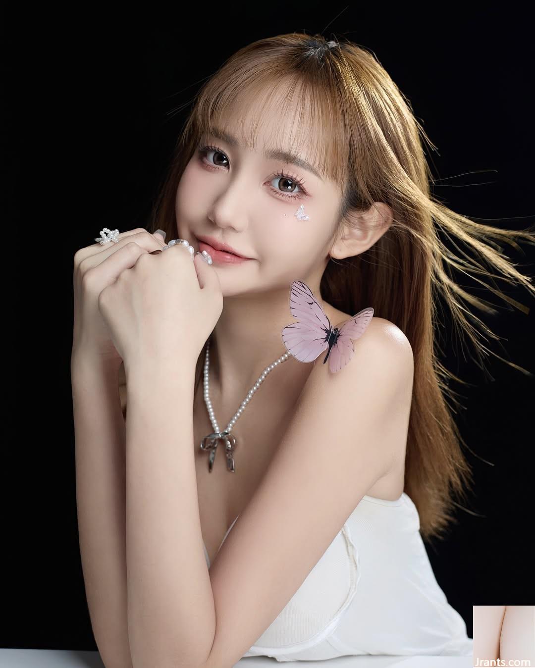 Khuôn mặt trong sáng, thanh tú, khí chất ngọt ngào của “Jiang Xin” khiến lòng người ấm áp (10P)