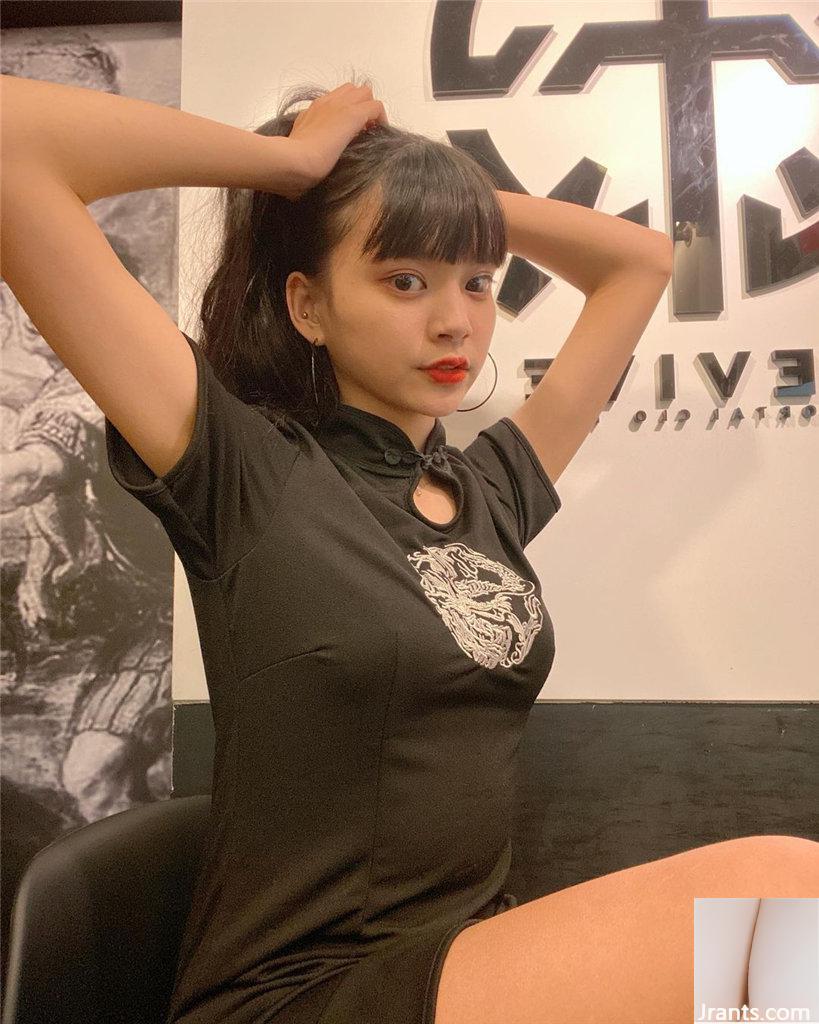 Cô nàng nổi tiếng ngọt ngào trên mạng Chenchen khiến tôi mê mẩn ngay khi đôi mắt ngây thơ lấp lánh… (18P)