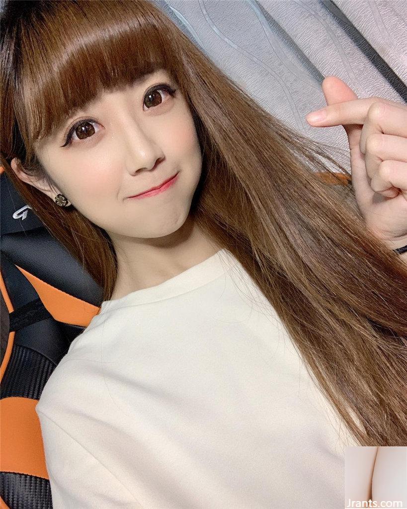 Hot girl dẫn chương trình phát sóng trực tiếp mắt to “Salen” có làn da trắng ngần và nét mặt thanh tú cũng không kém phần xinh đẹp (14P) - Ảnh 4