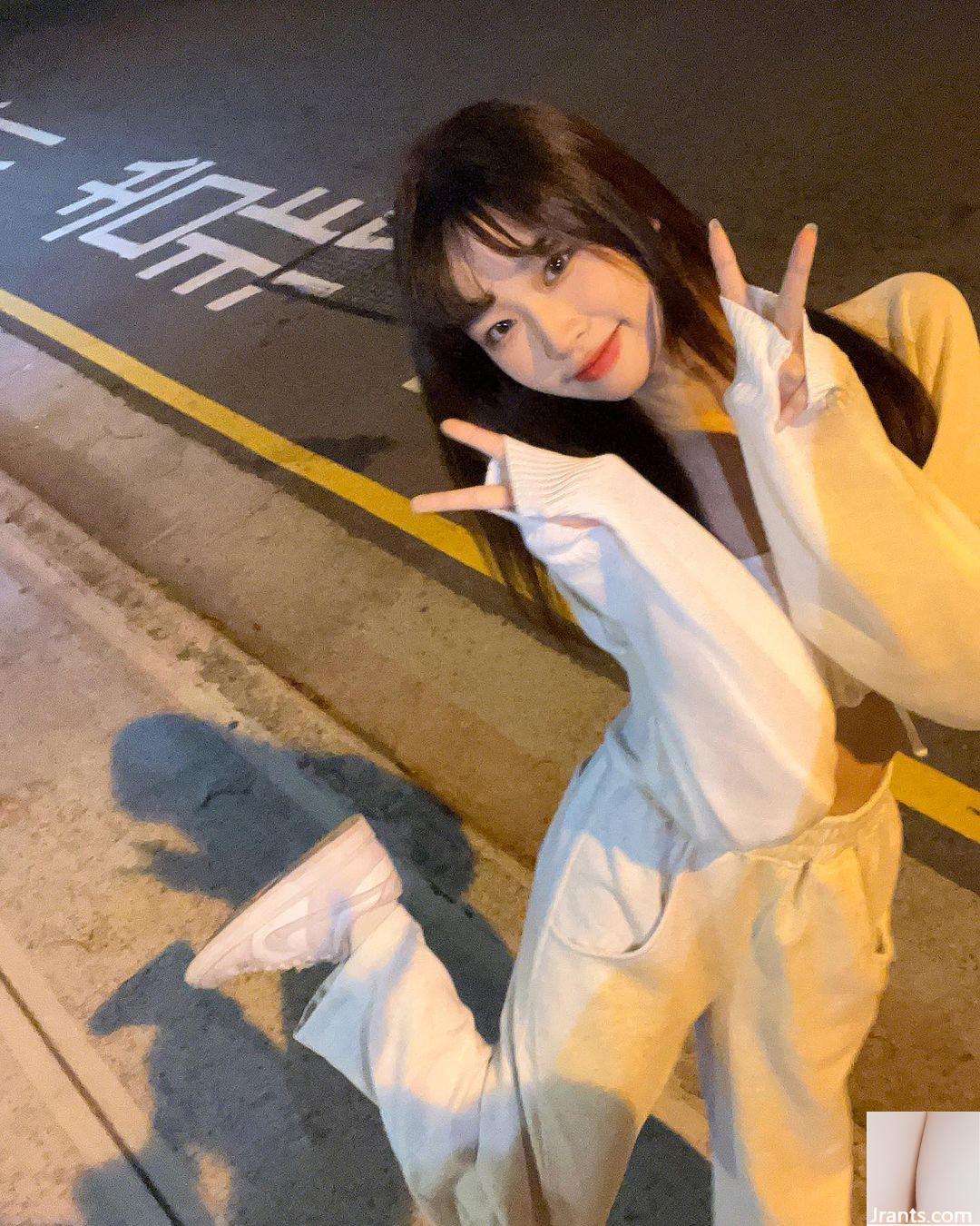 Hình dáng quyến rũ của nữ sinh “Li Zi” trong bộ bikini mê hoặc người hâm mộ (10P) - Ảnh 9