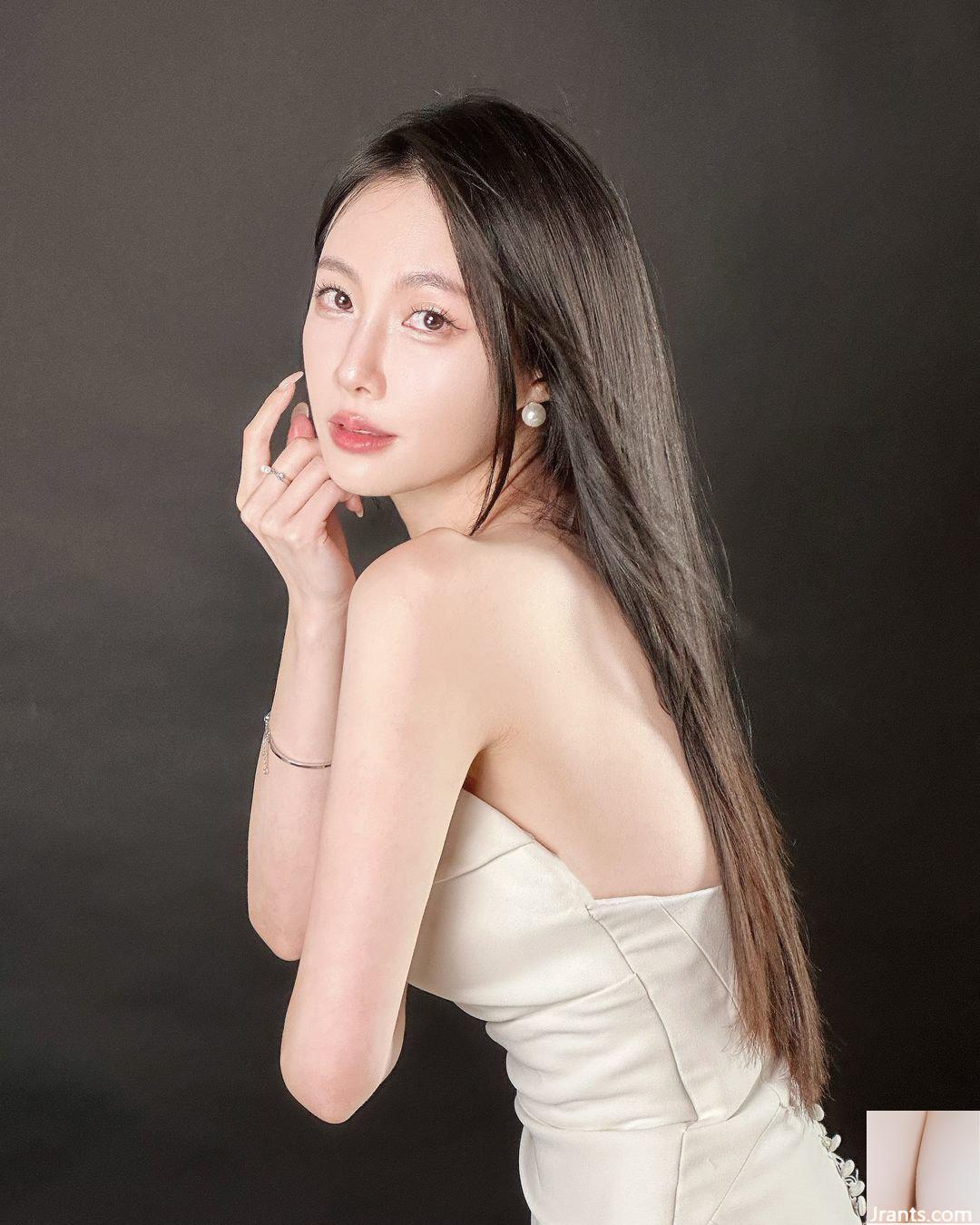 Người đẹp “Claire Wu Youxi” có khí chất quyến rũ và nụ cười ngọt ngào khiến người ta mất hồn (10P) - Ảnh 2