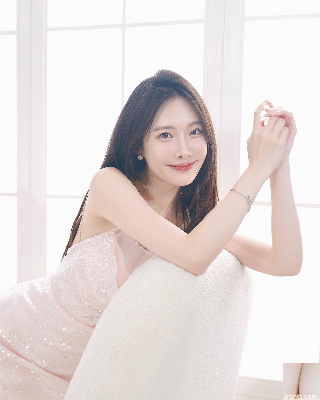 Người đẹp “Claire Wu Youxi” có khí chất quyến rũ và nụ cười ngọt ngào khiến người ta mất hồn (10P) - Ảnh 9