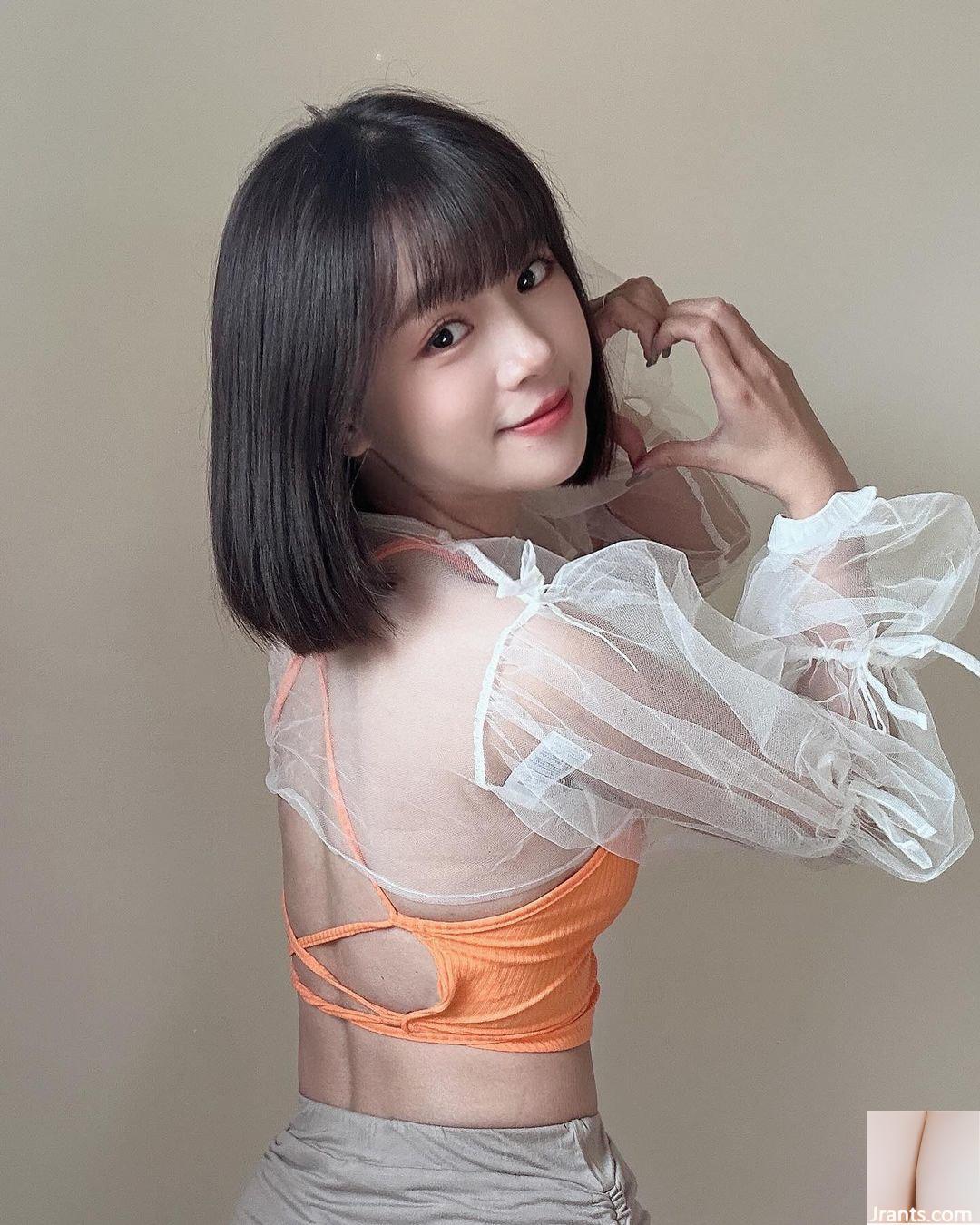 “Chi Chi” có nụ cười duyên với đôi mắt điện, dáng người trắng trẻo, dịu dàng và mảnh mai hiếm có (10P - Ảnh 6