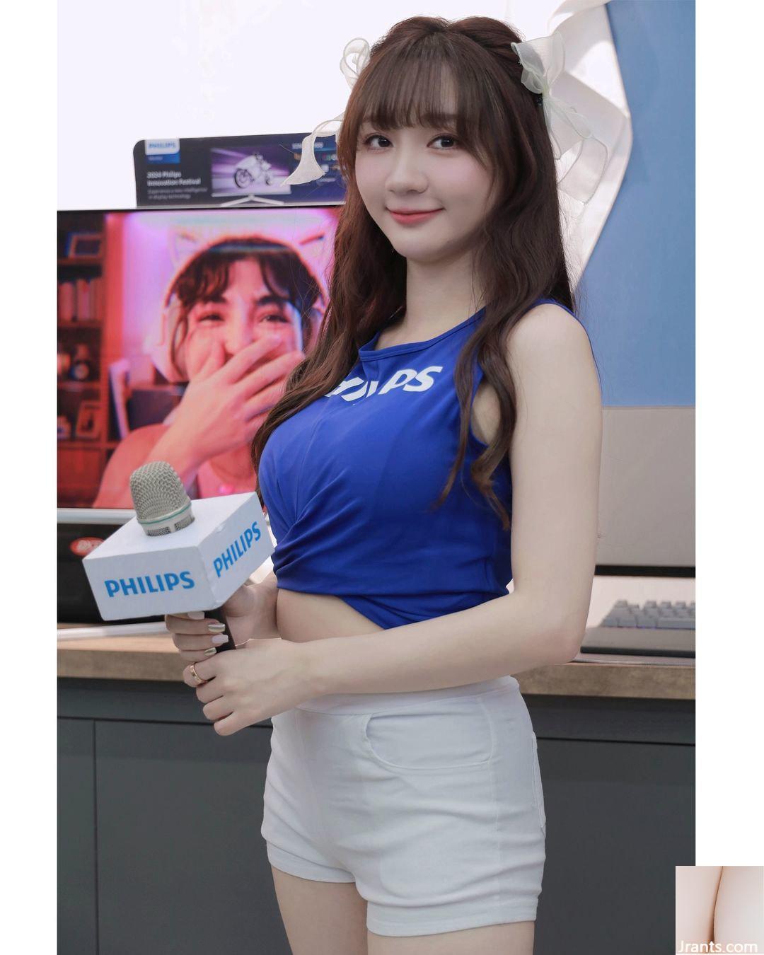 “Zi Miao Koneko” có đôi mắt to, sâu và dáng người gợi cảm quyến rũ trái tim bạn (10P)