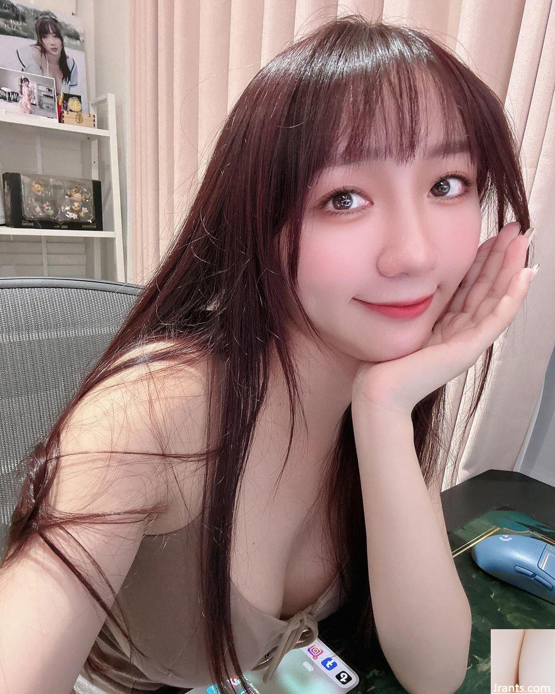 “Zi Miao Koneko” có đôi mắt to, sâu và dáng người gợi cảm quyến rũ trái tim bạn (10P) - Ảnh 3