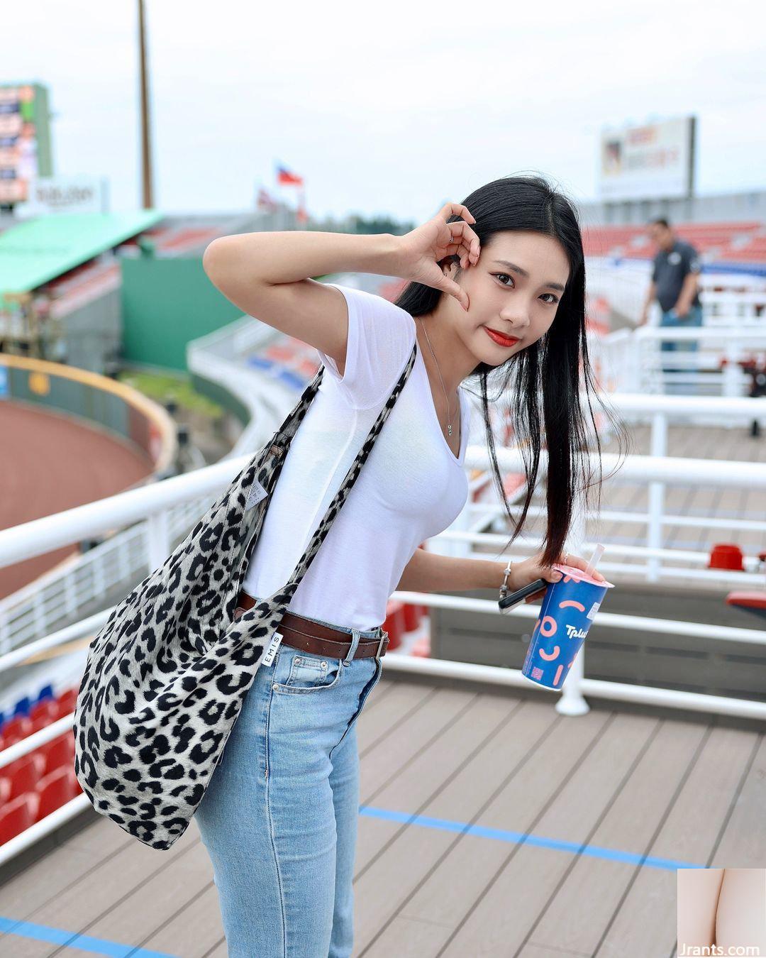 Nụ cười của “JOY” ngọt ngào đến ngây thơ và đôi mắt to làm ấm lòng người (10P) - Ảnh 2