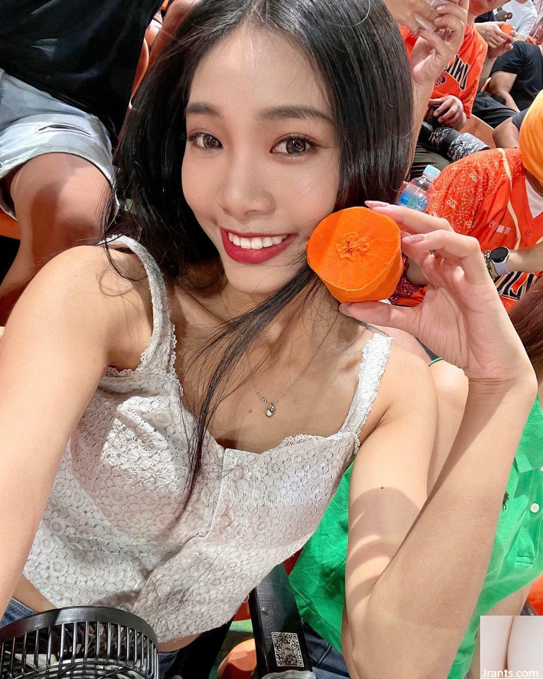 Nụ cười của “JOY” ngọt ngào đến ngây thơ và đôi mắt to làm ấm lòng người (10P) - Ảnh 6