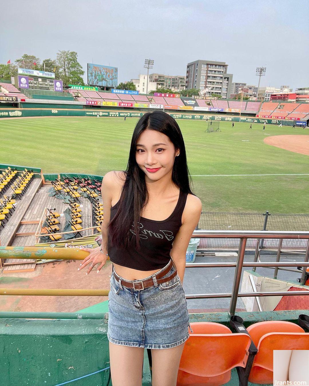 Nụ cười của “JOY” ngọt ngào đến ngây thơ và đôi mắt to làm ấm lòng người (10P) - Ảnh 9