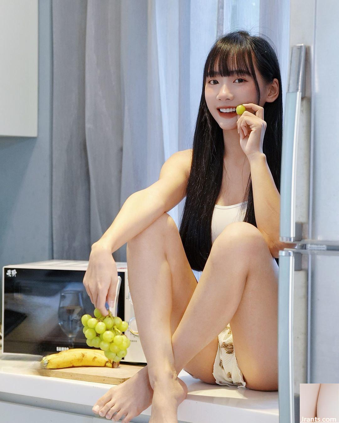 “Queena Nana” thấp thoáng chạy ra ngoài, cảnh nóng quá (10P)