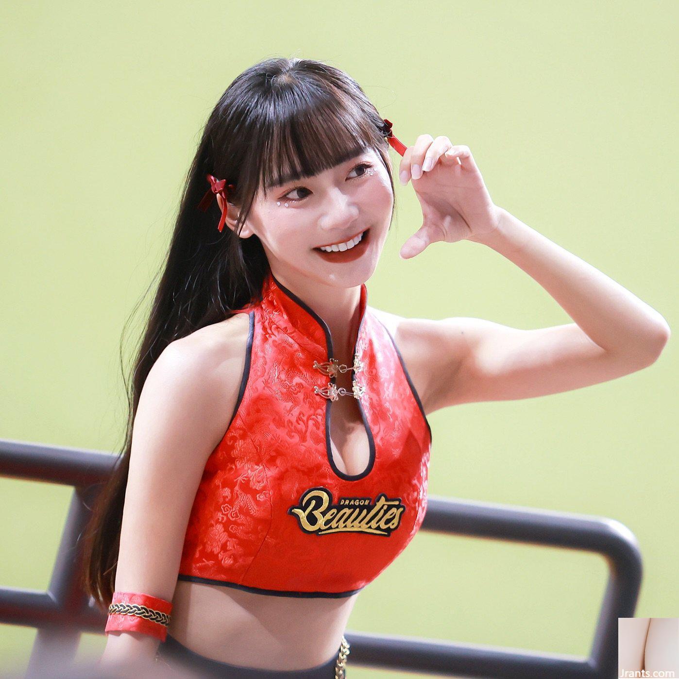 “Queena Nana” thấp thoáng chạy ra ngoài, cảnh nóng quá (10P) - Ảnh 3