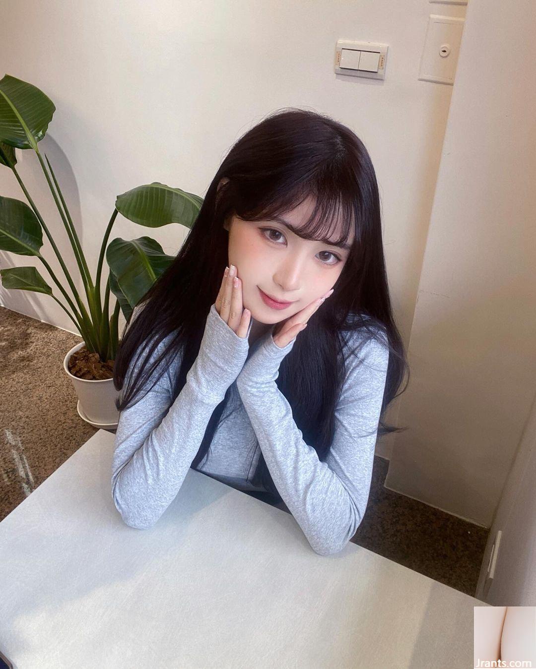 Cô gái xinh đẹp “Peng Peng” sẽ làm bạn say đắm bởi vẻ ngoài xinh đẹp và tỷ lệ cơ thể hoàn hảo (10P) - Ảnh 10