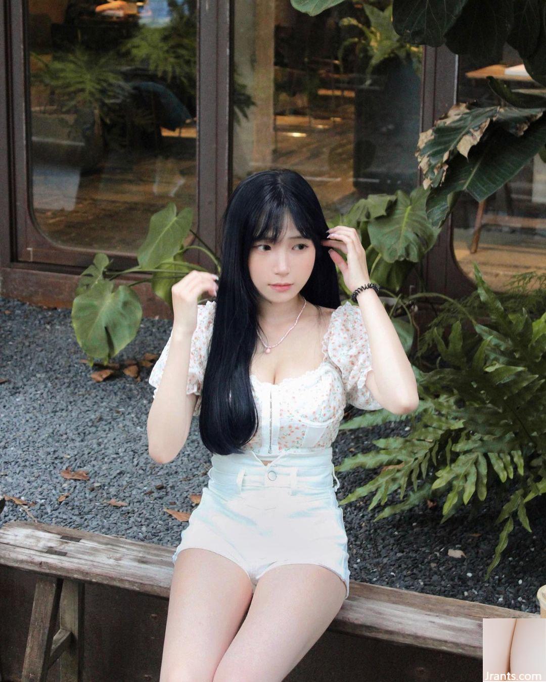 Cô gái xinh đẹp “Peng Peng” sẽ làm bạn say đắm bởi vẻ ngoài xinh đẹp và tỷ lệ cơ thể hoàn hảo (10P) - Ảnh 5