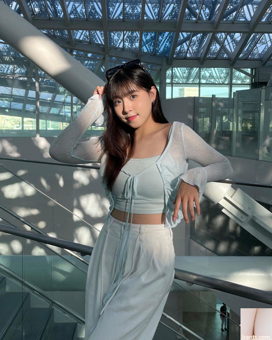 “C ngốc nghếch” sở hữu làn da trắng hồng, trong trẻo, để lộ gương mặt dễ thương khiến dân tình mê mẩn (10P) - Ảnh 3