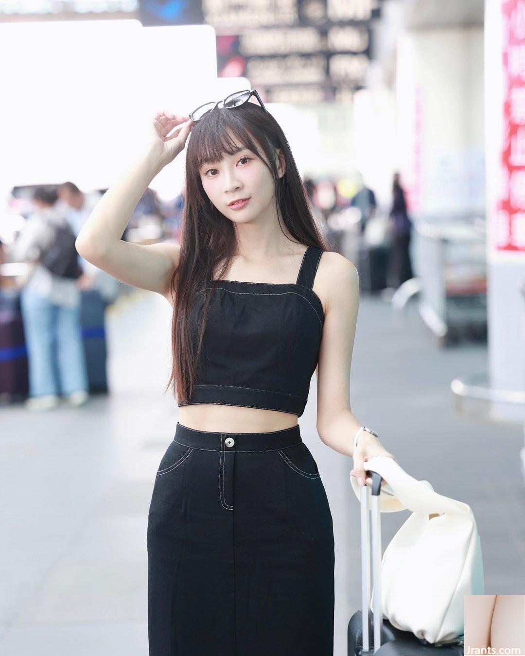 “Gao Manrong” cô gái đẹp nhất với ngoại hình quyến rũ, vòng eo thon và làn da trắng ngần, quá điểm (10P) - Ảnh 2