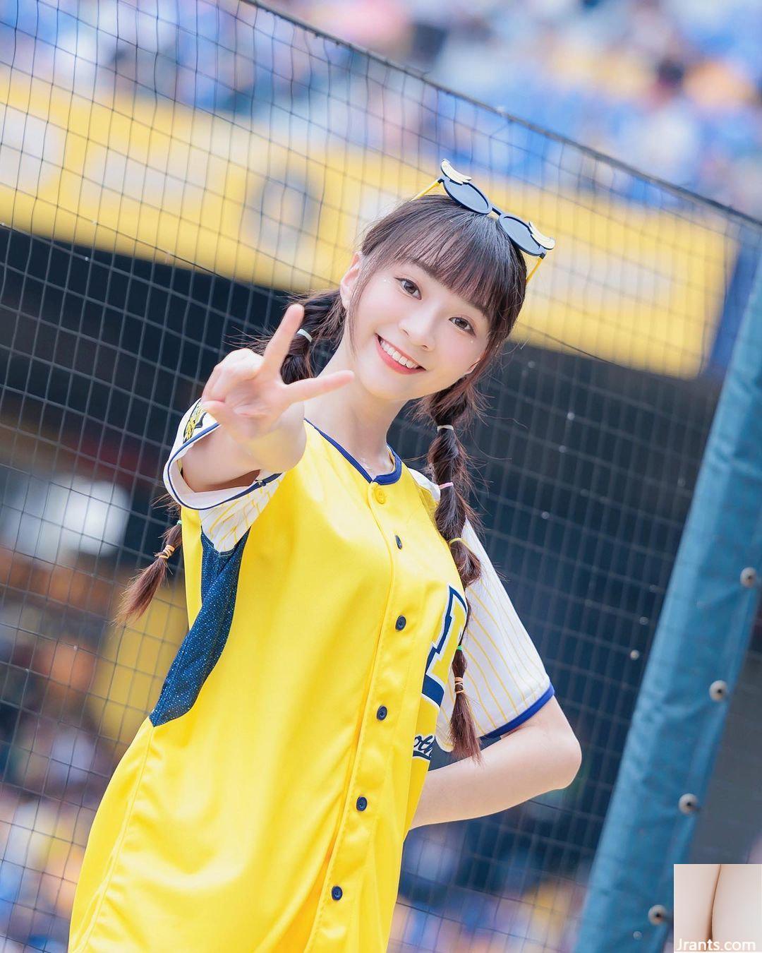 “Gao Manrong” cô gái đẹp nhất với ngoại hình quyến rũ, vòng eo thon và làn da trắng ngần, quá điểm (10P) - Ảnh 3