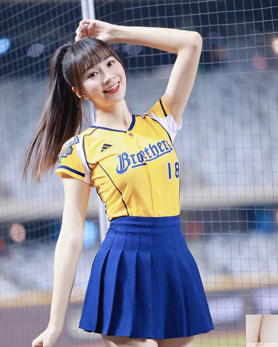 “Gao Manrong” cô gái đẹp nhất với ngoại hình quyến rũ, vòng eo thon và làn da trắng ngần, quá điểm (10P) - Ảnh 5