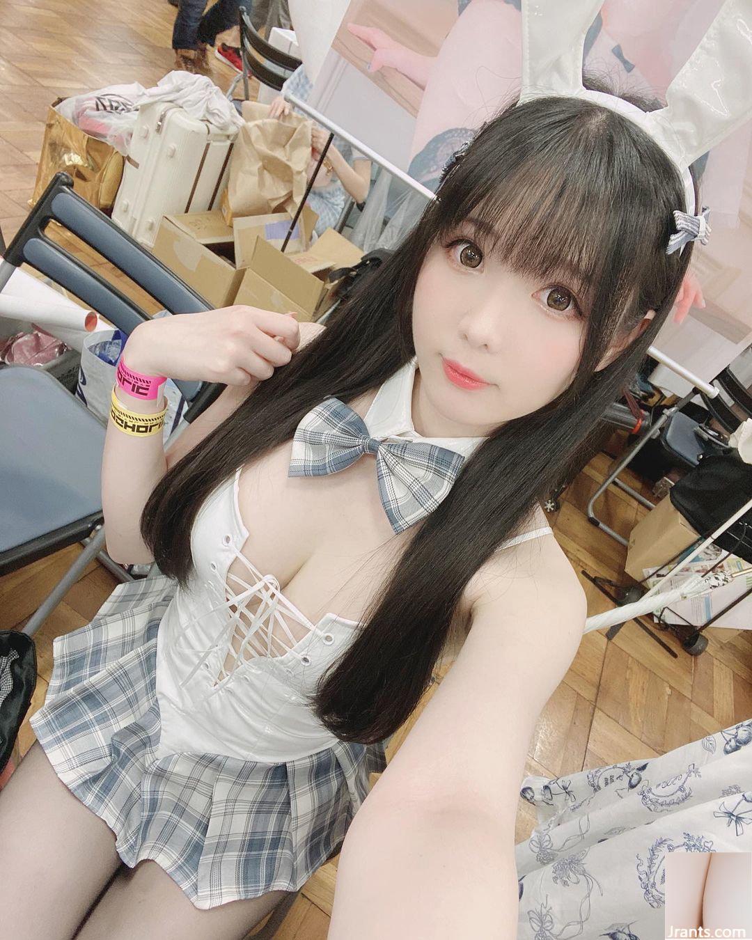 Nữ cosplayer ngọt ngào “SHIMO Shuangyue” có thân hình nóng bỏng và vô cùng hấp dẫn! Hình dáng hung dữ quá bắt mắt (10P) - Ảnh 9