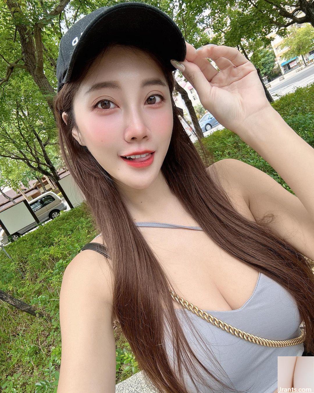 “Chris Ziting” có bộ ngực hình chữ Q, bộ ngực đầy đặn và thân hình nóng bỏng khiến người ta mê mẩn trong vài giây (10P) - Ảnh 9